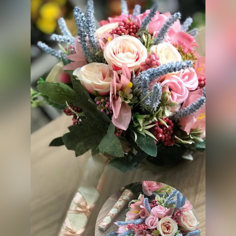 Buquê de Rosas 30cm