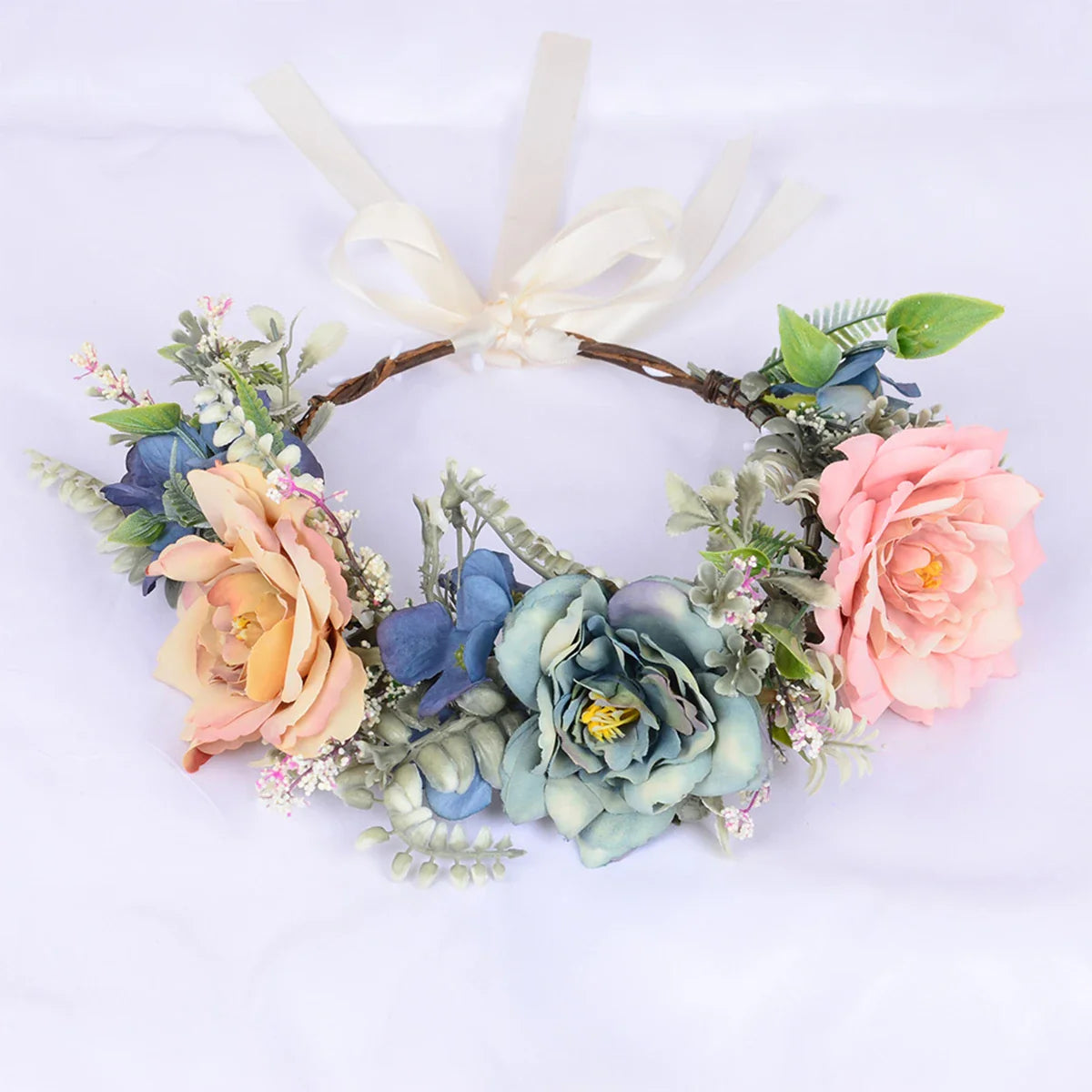 Tiara Floral Boêmia Camélia – Coroa de Flores para Casamento e Festas