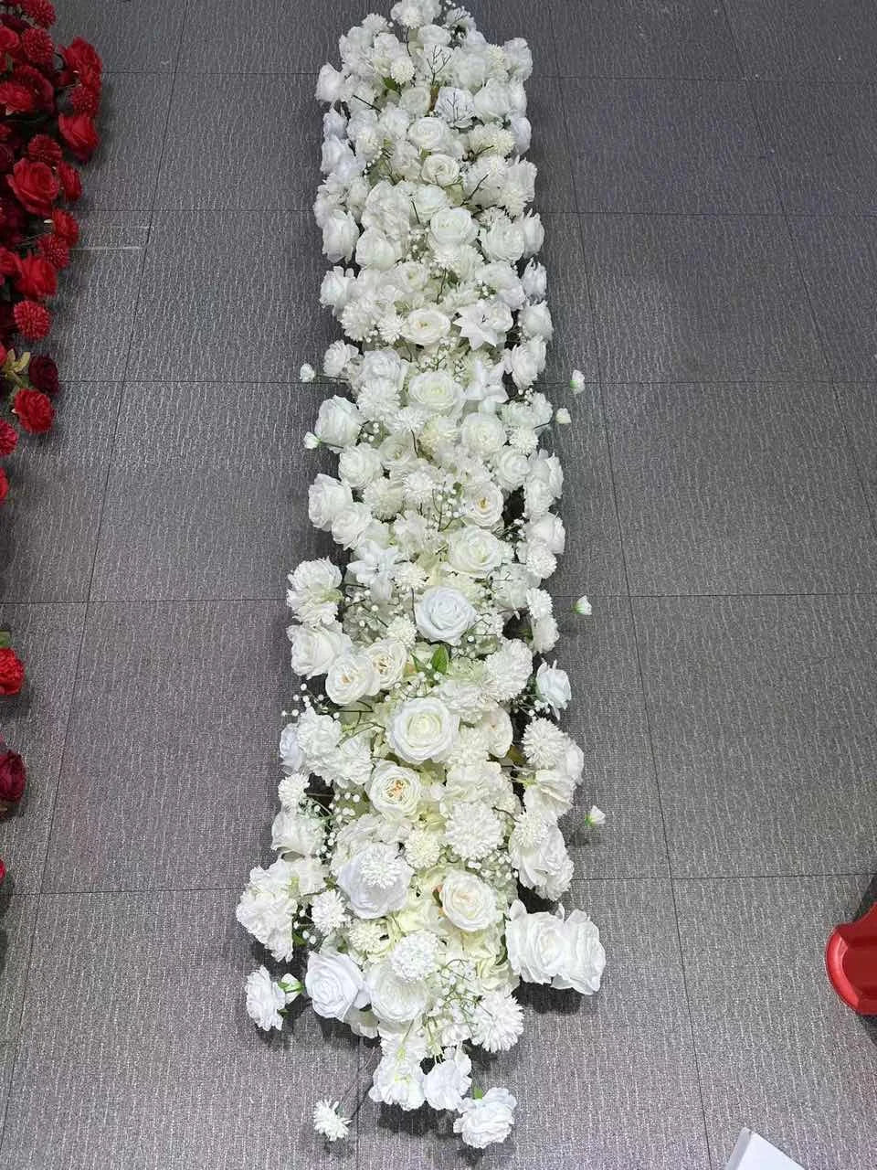 Caminho de Rosas e Peônias – Centro de Mesa e Decoração para Casamento e Festas