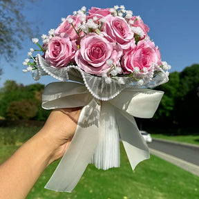 Buquê de Rosas com Estrelas - Acessório para Noiva e Casamento ao Ar Livre